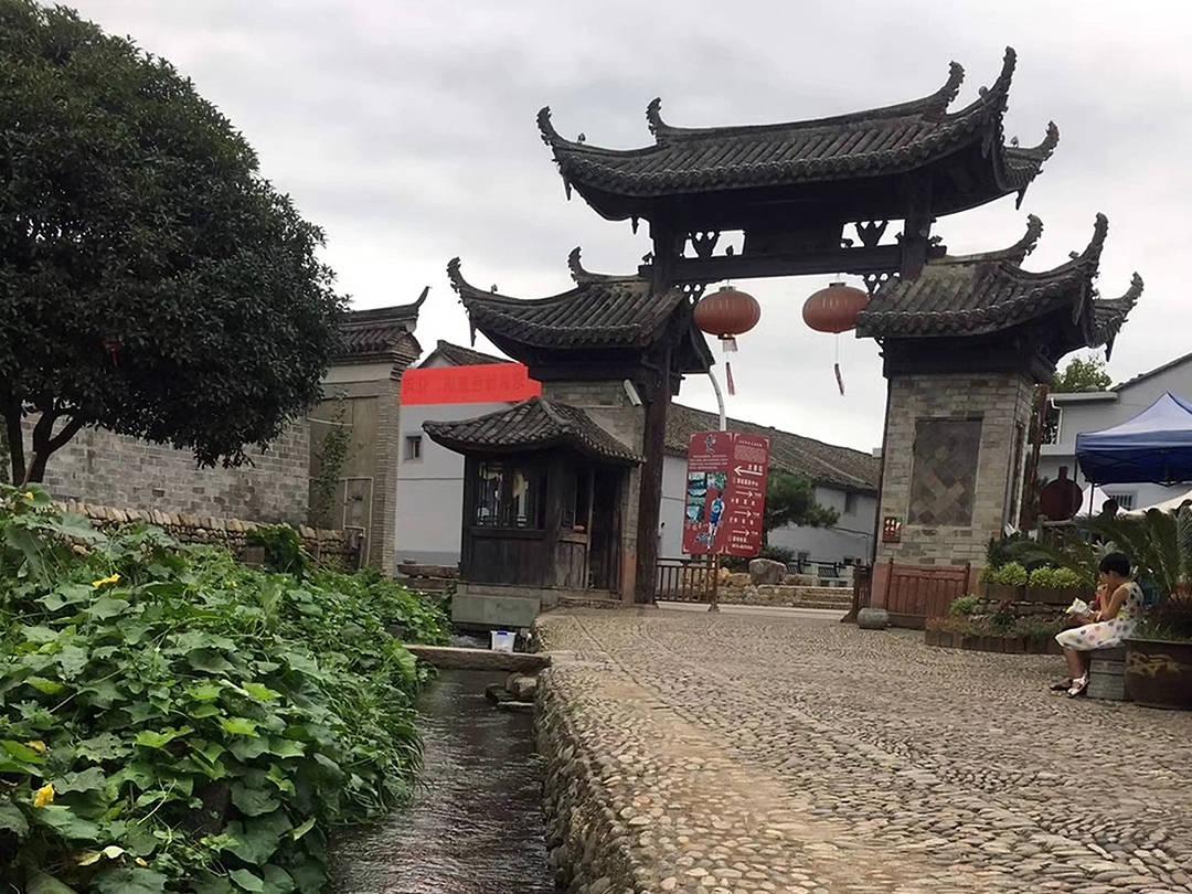 虫虫助手下载